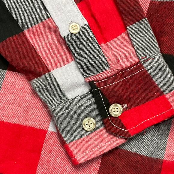 EDDIE BAUER Mens Button Down Flannel Shirt Buffalo Check Plaid Red Gray XL NWT - Picture 2 of 12